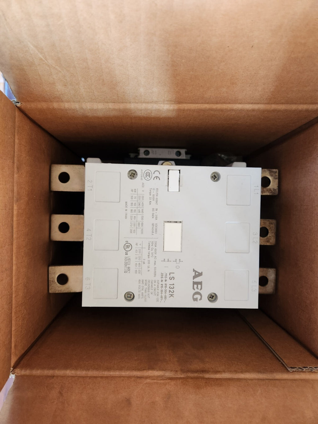 AEG LS132K.22 Contactor, 132kW @AC-3, 3-pole, Coil 220-250V AC 910-304-481-44