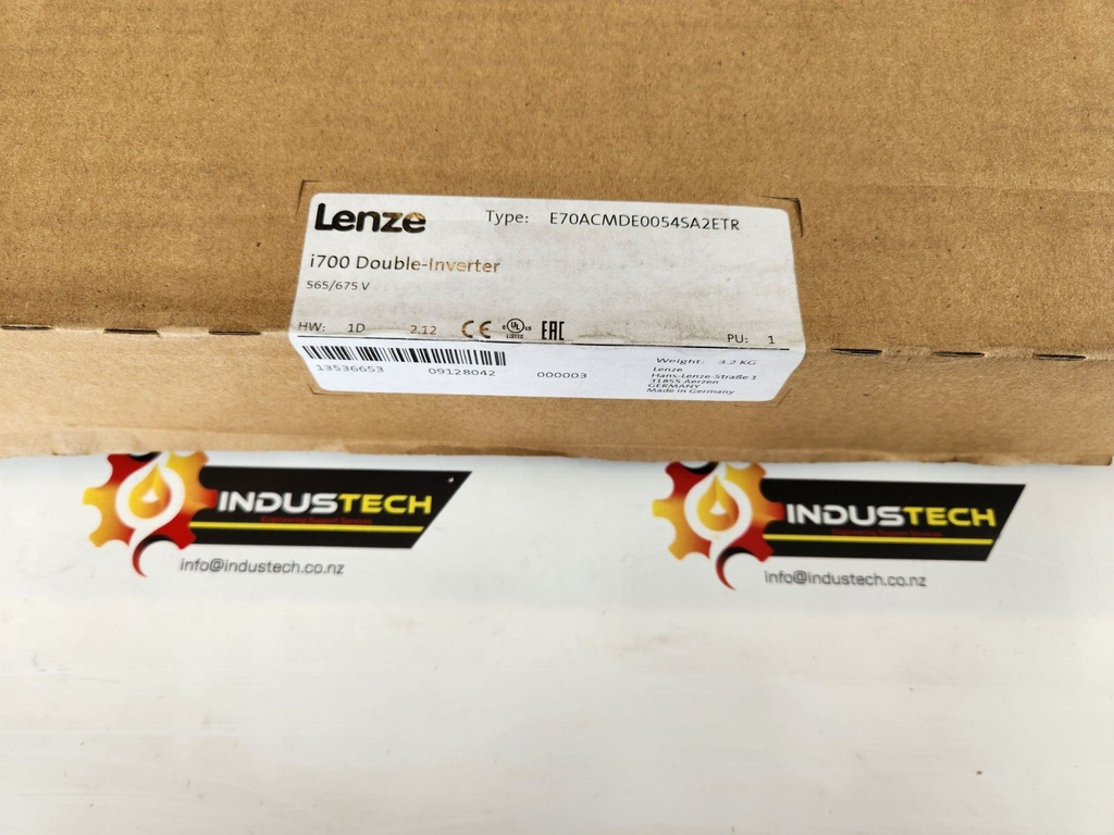 LENZE E70ACMDE0054SA2ETR LENZE i700 2x5A Double INVERTER WITH E70AZEVK002 KIT