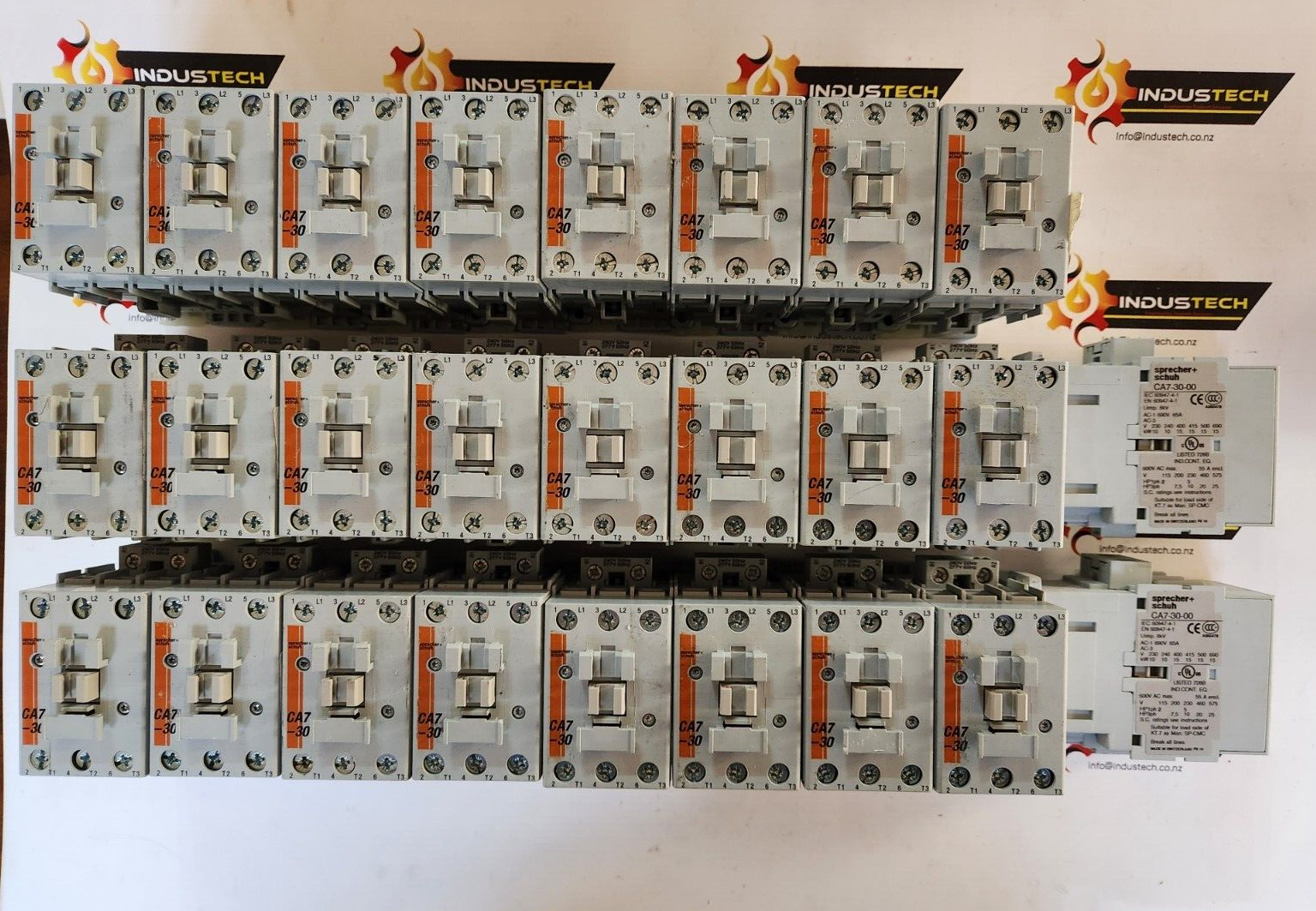 QTY 3 Sprecher + Schuh CA7-30-00 240V 50HZ / 277V/60HZ Contactor