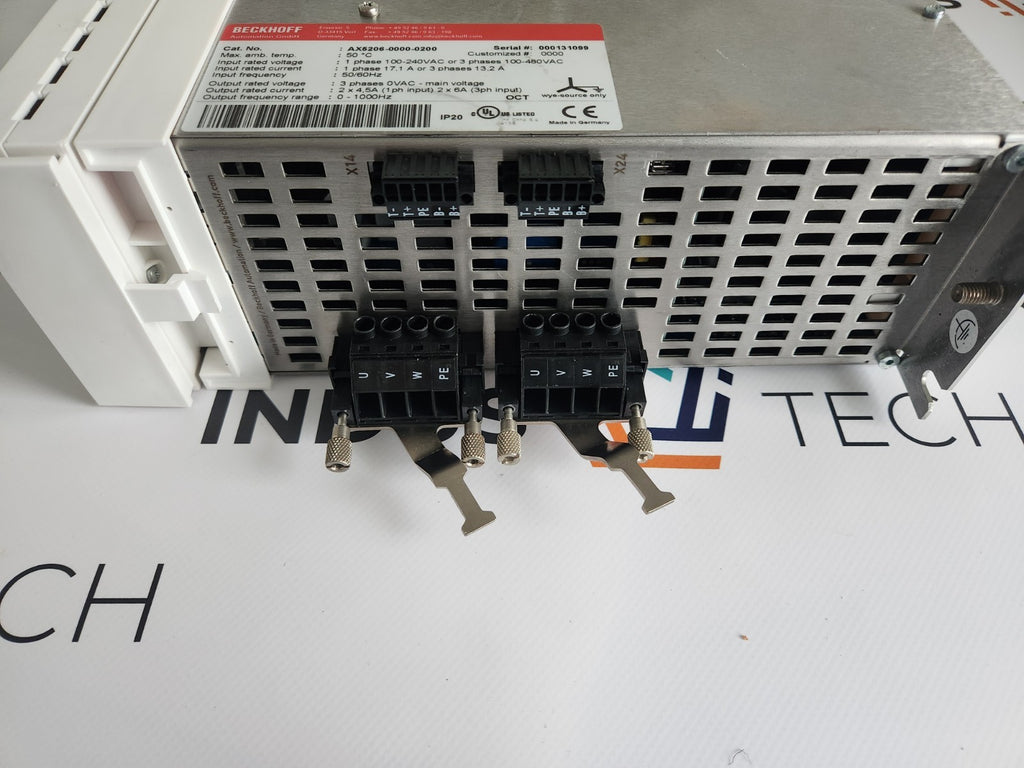 BECKHOFF  AX5206-0000-0200 with AX5911 Module