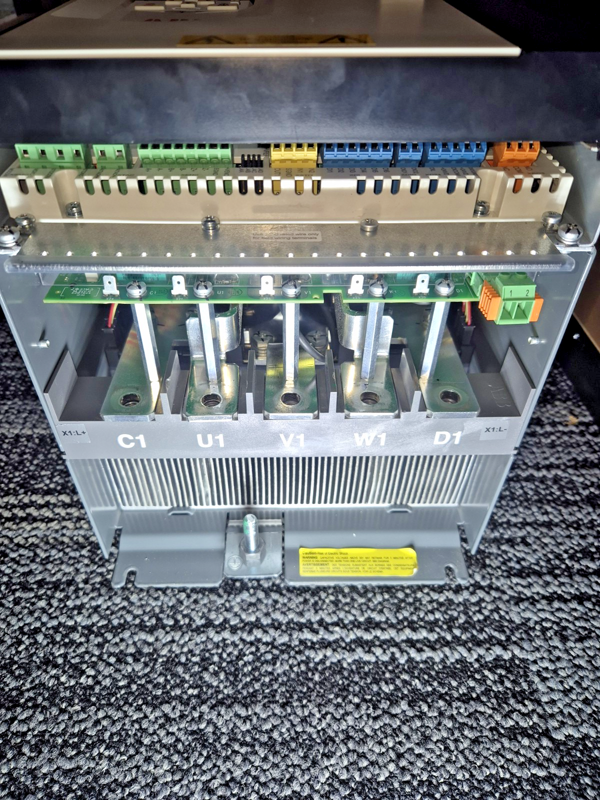 ABB DCS880-S02-0520-05X0  DC Drive
