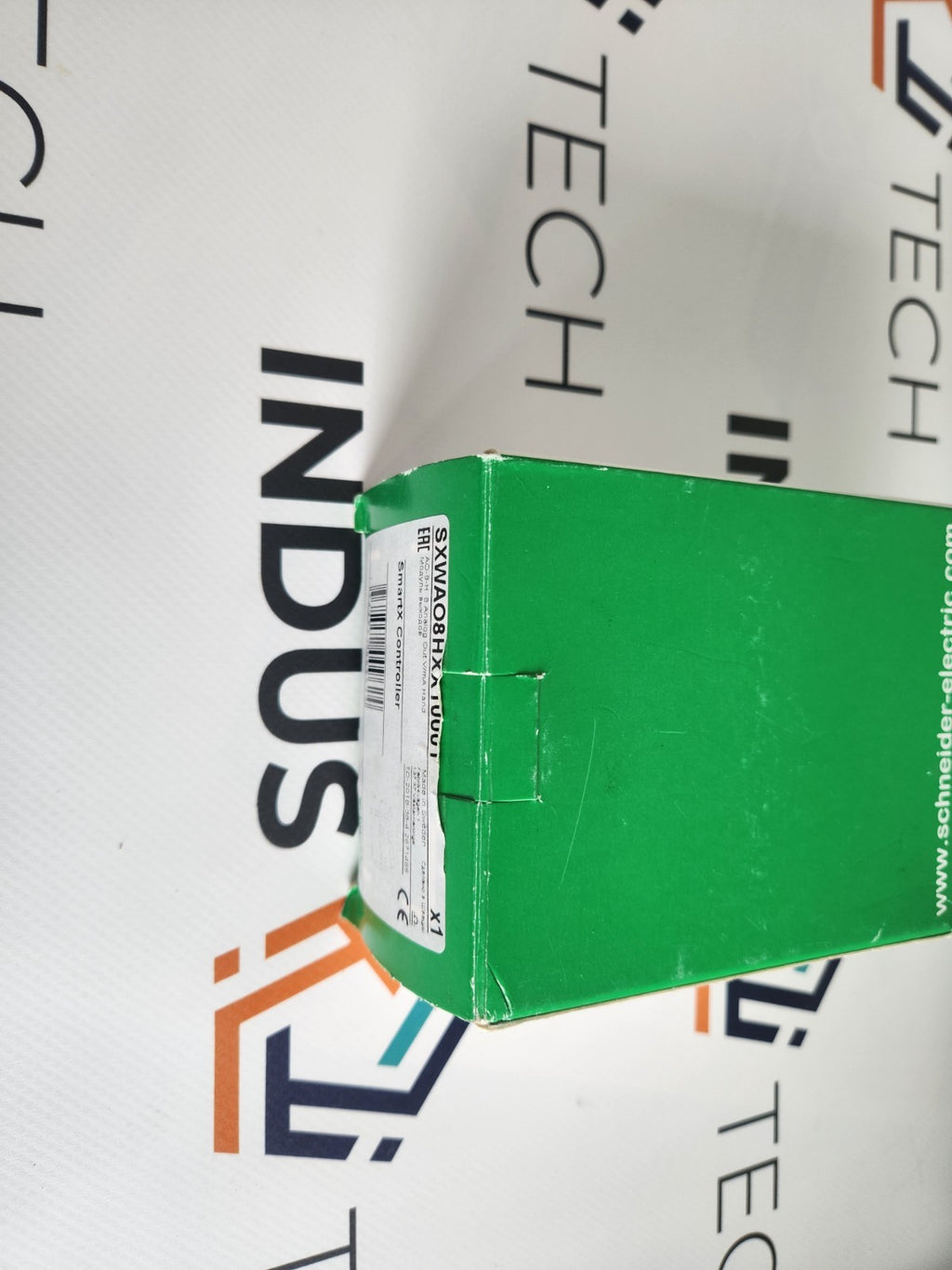 Schneider Electric SXWAO8HXX10001 AO-8-H I/O Module