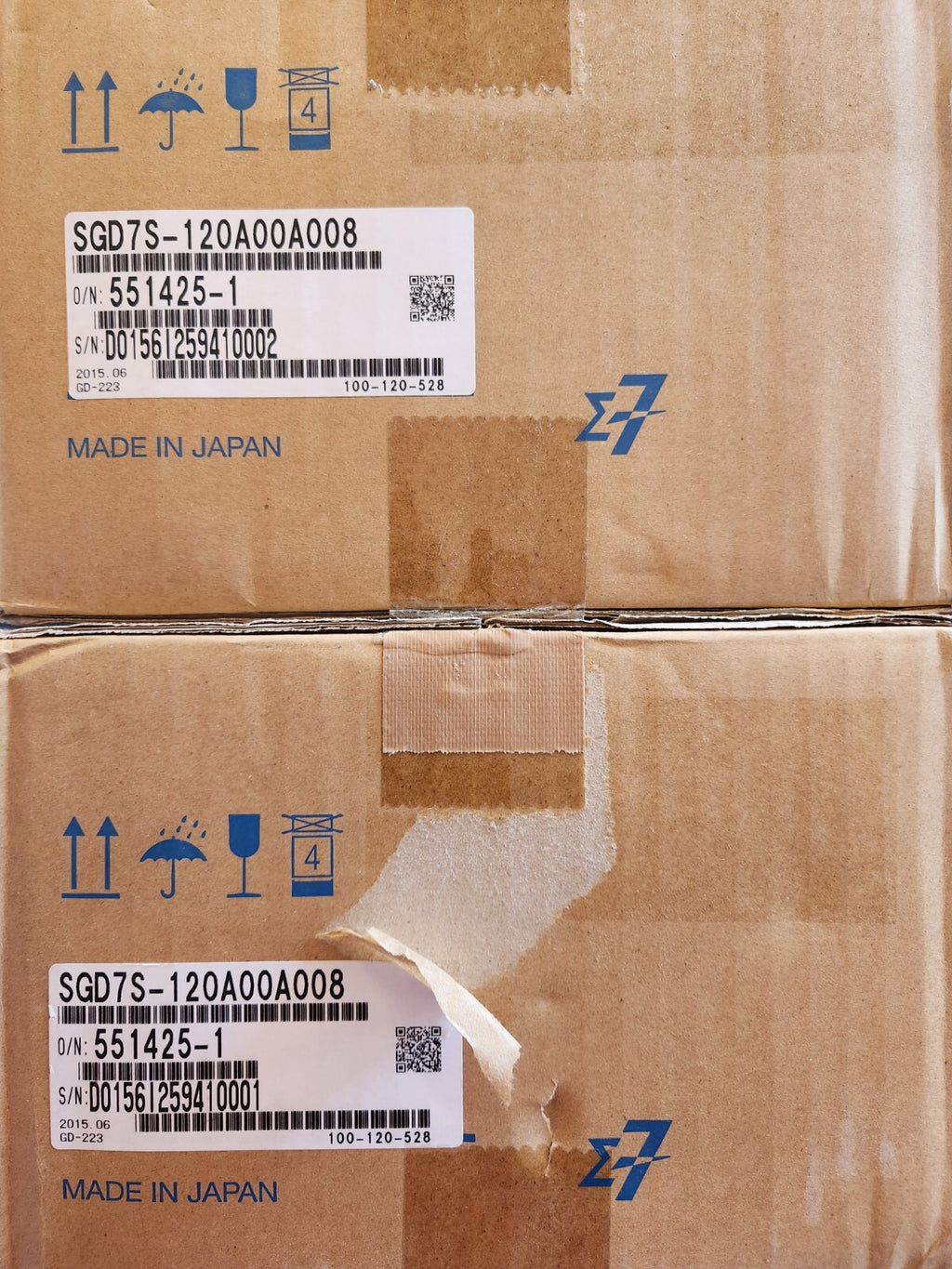 New in box Yaskawa SGD7S-120A00A008 AC Servo Drive
