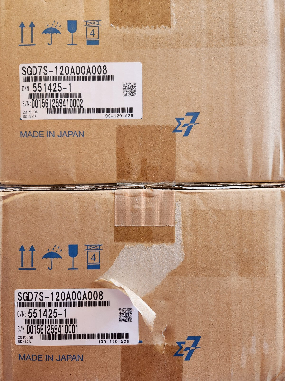 New in box Yaskawa SGD7S-120A00A008 AC Servo Drive