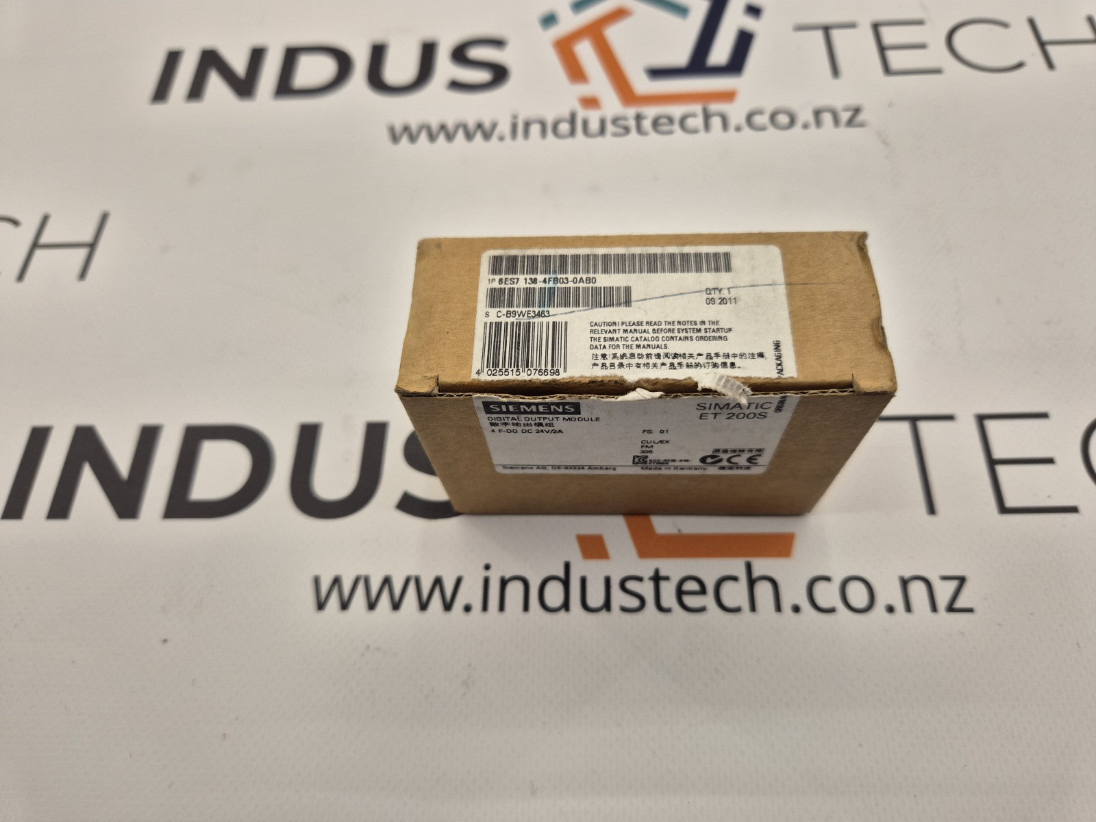 SIEMENS 6ES7 138-4FB03-0AB0 6ES7138-4FB03-0AB0 DIGITAL OUTPUT MODULE