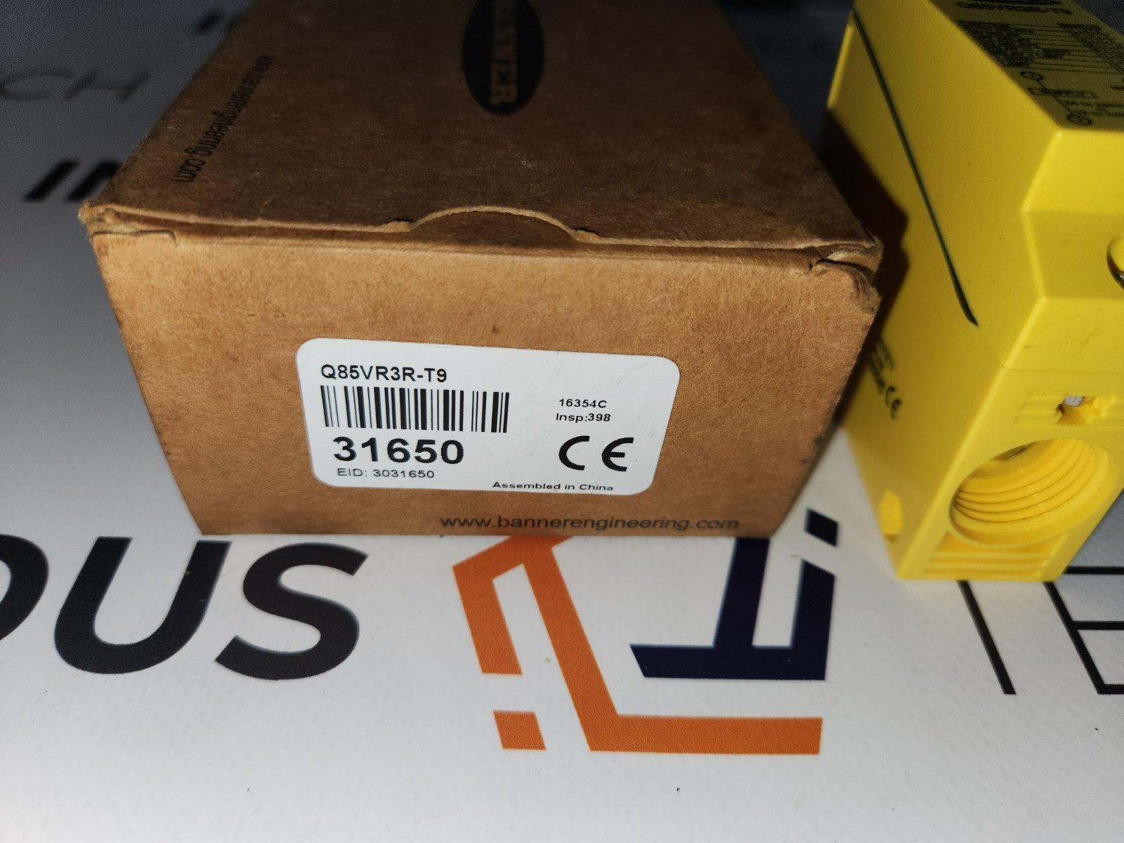 Banner Q85VR3R-T9 sensor New no bracket