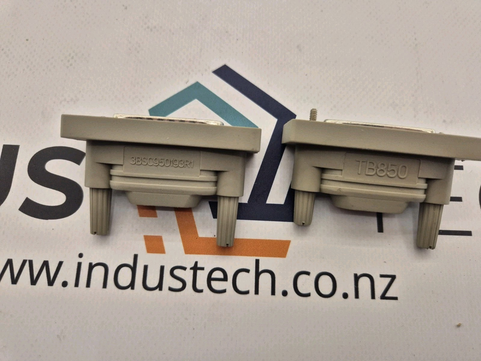 ABB CEX-Bus Terminator 3BSC950193R1  TB850