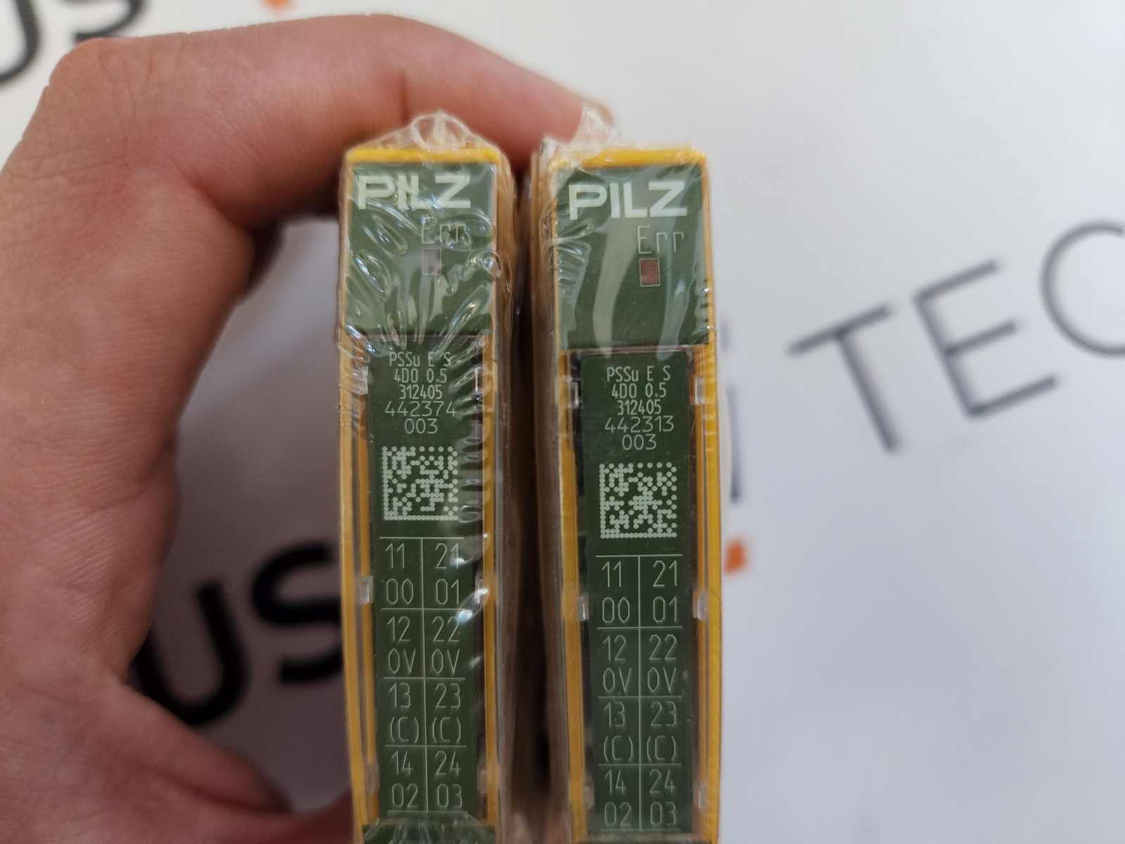 Pilz 312405 Pssu E S 4D0 0.5 Standard Electronic Digital  I/O Module 24VDC
