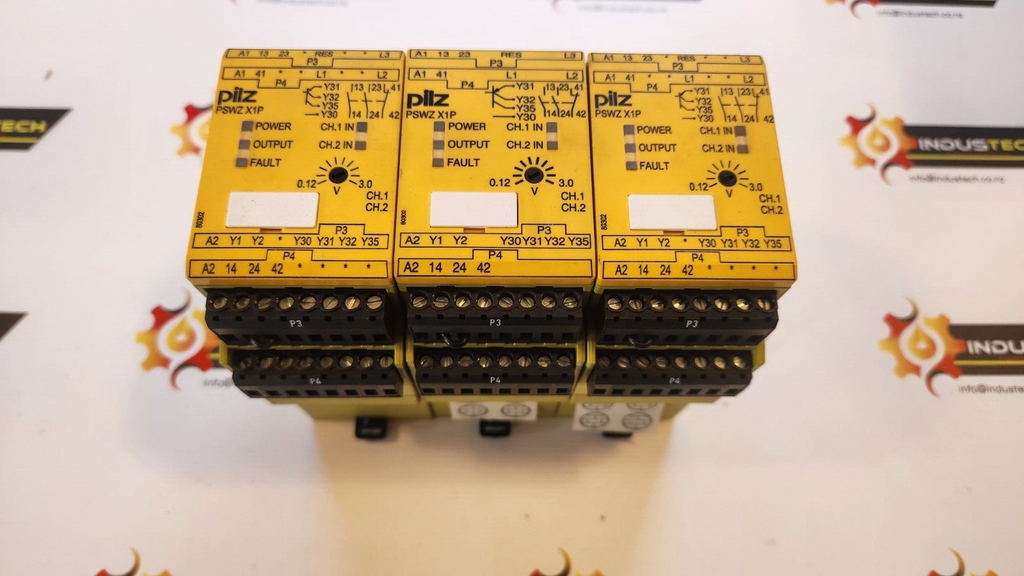 PILZ PSWZ X1P 3V/24-240VACDC 2N/O 1N/C 2SO SAFETY RELAY 777950