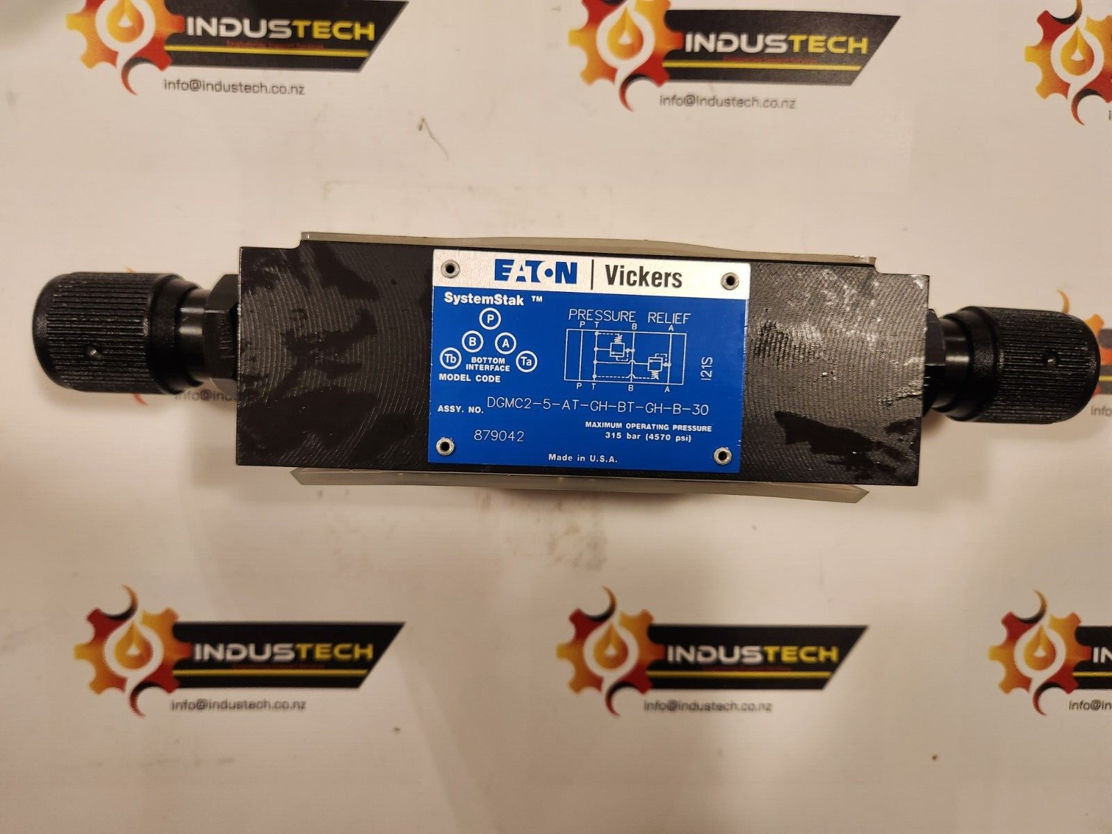 Vickers Direct Acting Hydraulic Relief Valve 4500 Psi DGMC2-5-AT-GH-BT-GH-B-30