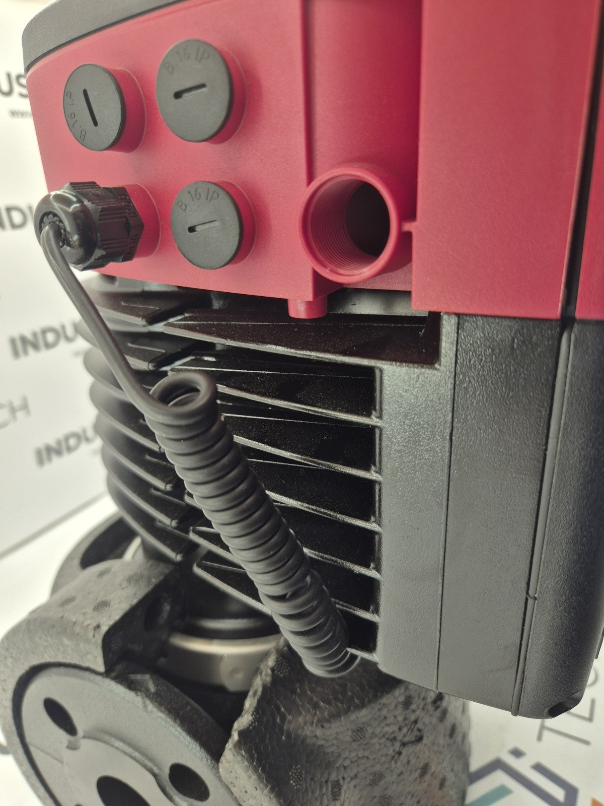 Grundfos MAGNA3 32-120 F 220 Heating Pump 97924638 / 97924259