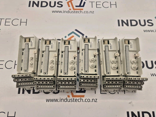 3 PIECES ABB 3BSE013231R1 TU811V1 Compact Module Termination Unit