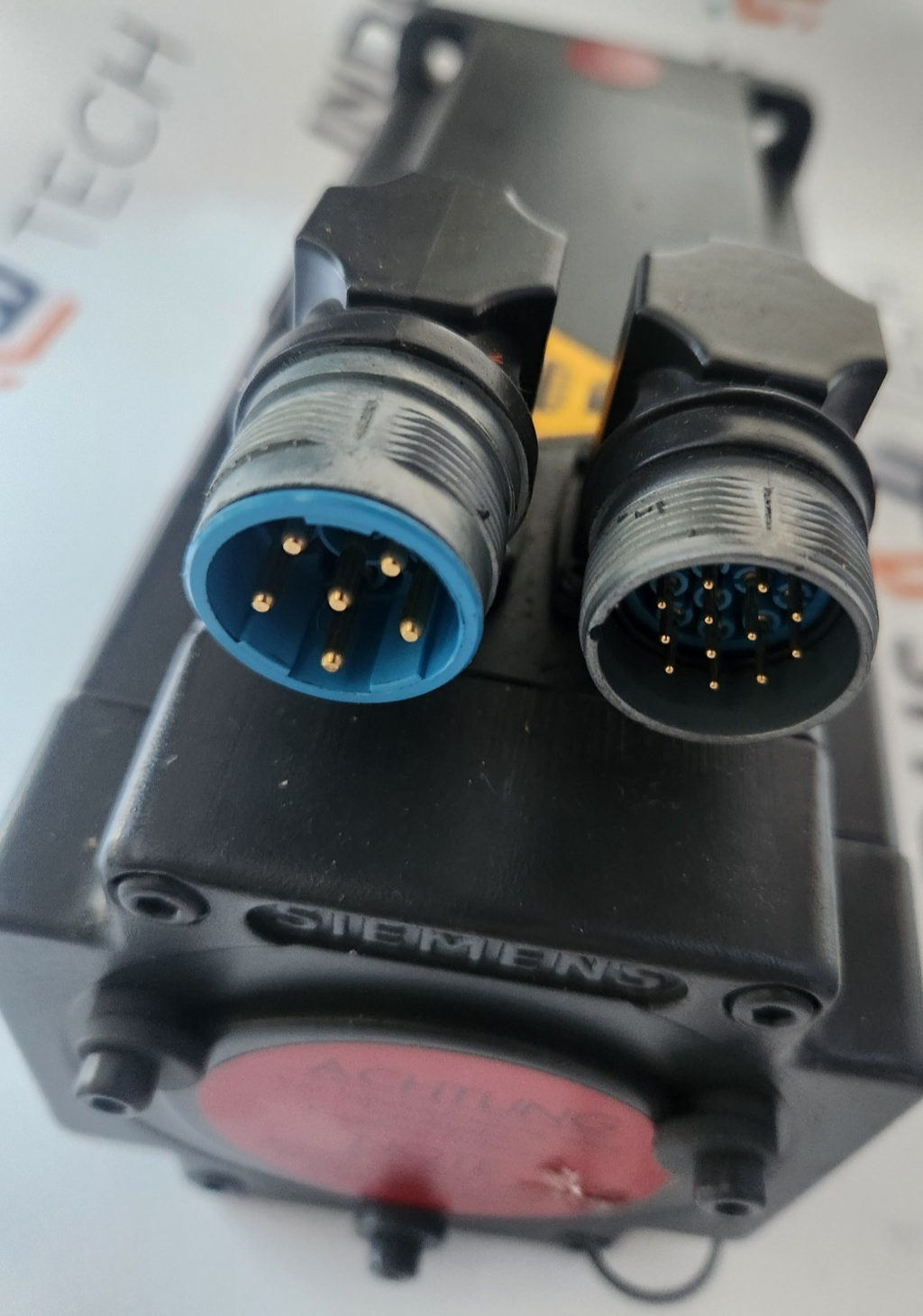SIEMENS 1FT5044-0AC01-1-Z SERVO MOTOR SYNCHRONOUS