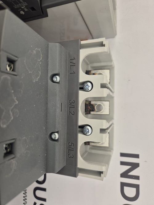 ABB CONTACTOR 3P 305A 600V AF305-30