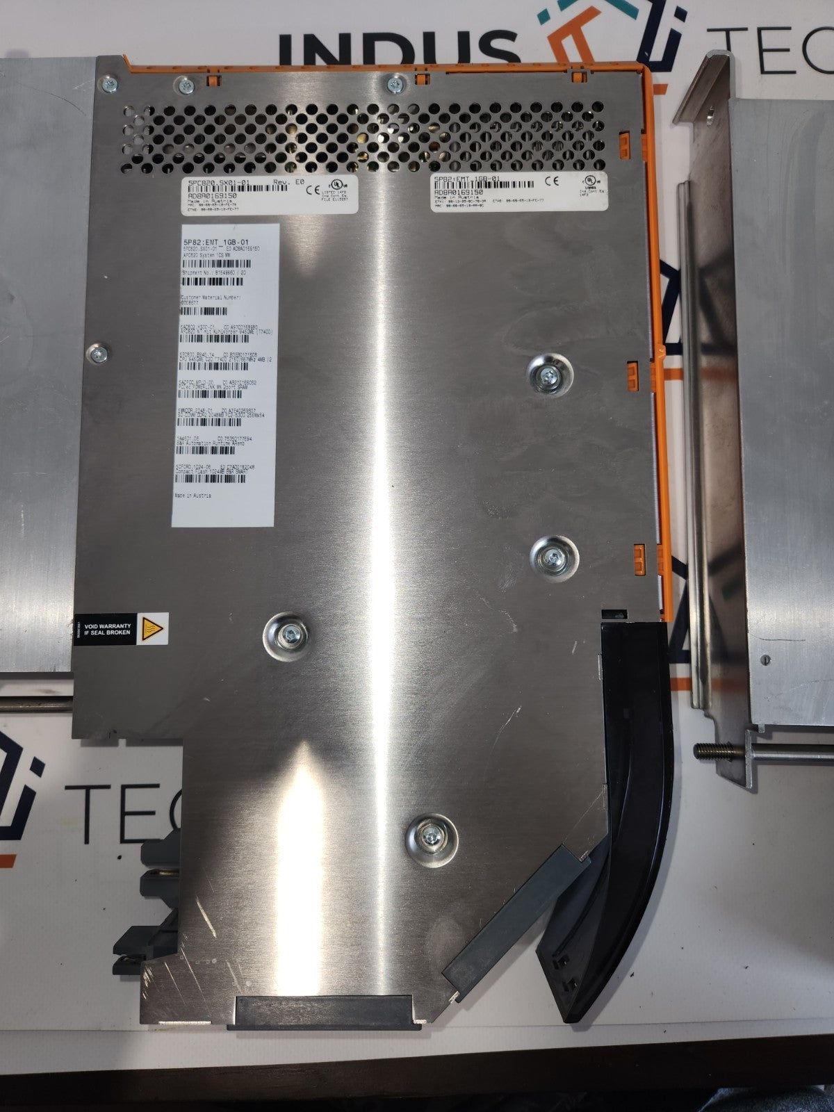 B&R 5PC820.SX01-01 ACOPOS Multi APC820