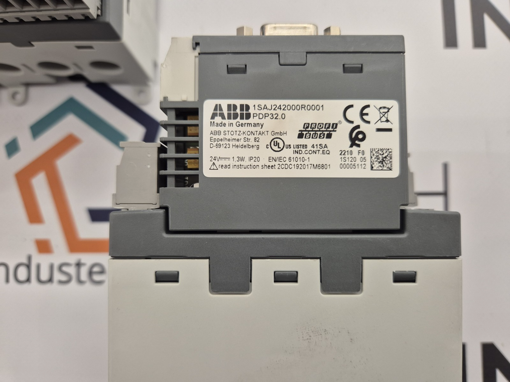 ABB UMC100 UNIVERSAL MOTOR CONTROL UNIT 1SAJ530000R0100 / UMC100.3 DC
