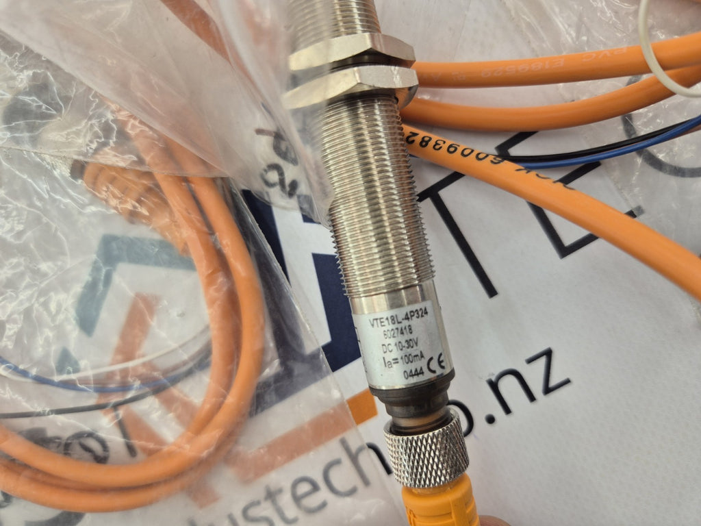 SICK VTE18L-4P324 PHOTOELECTRIC PROXIMITY SENSOR, 6027418