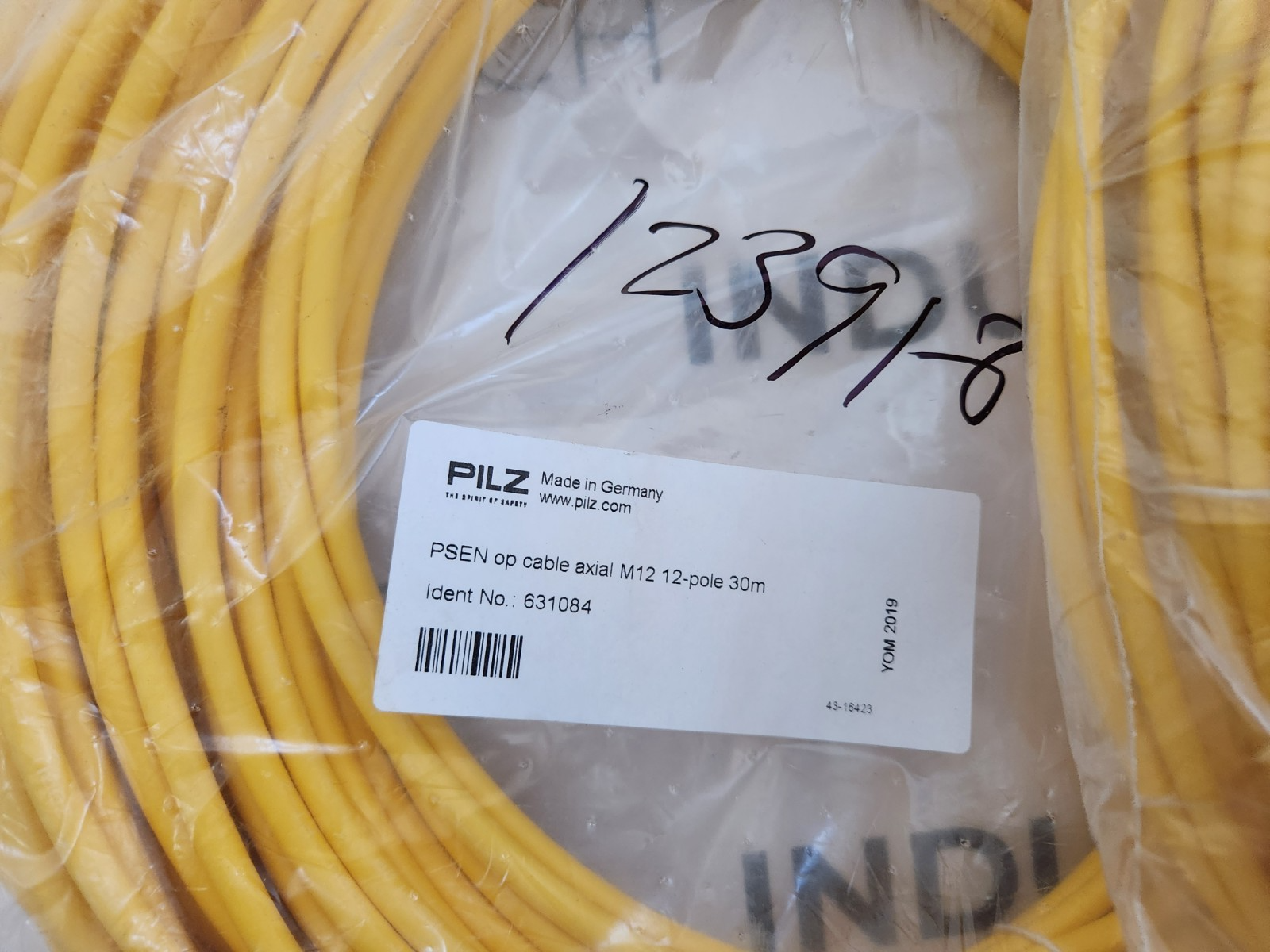 PILZ  631084 - PSEN op cable axial M12 12-pole 30m