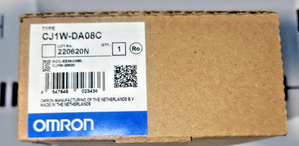 Omron New CJ1WDA08C OMRON CJ1W-DA08C
