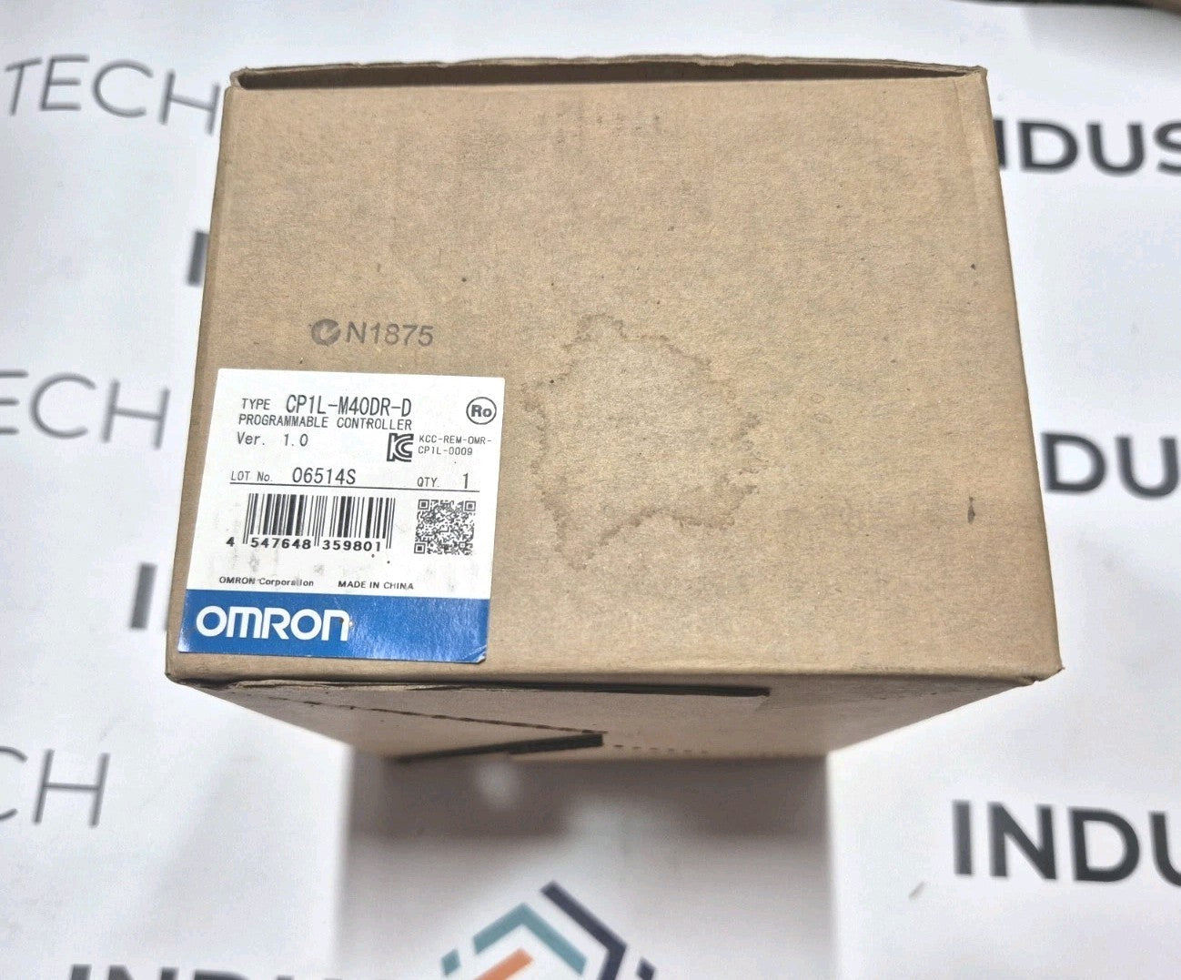 New In Box Omron CP1L-M40DR-D CP1LM40DRD Relay PLC CPU