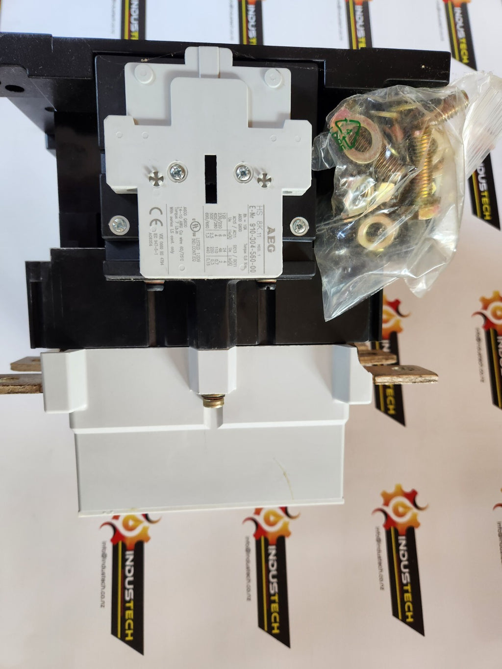 AEG LS132K.22 Contactor, 132kW @AC-3, 3-pole, Coil 220-250V AC 910-304-481-44