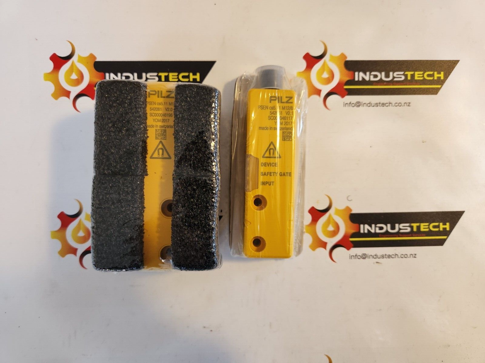 PILZ PSEN CS5.11 M12/8 542051 Safety switch with magnet 542081