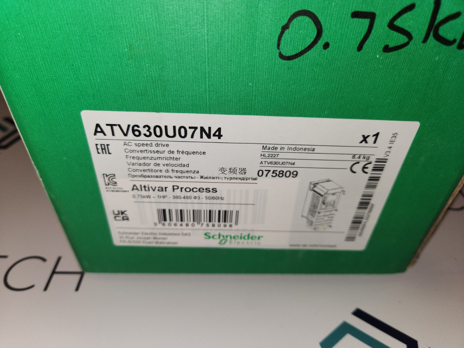 NEW OPEN BOX Schneider Electric ATV630U07N4 Variable Frequency Drive 480v AC 1HP