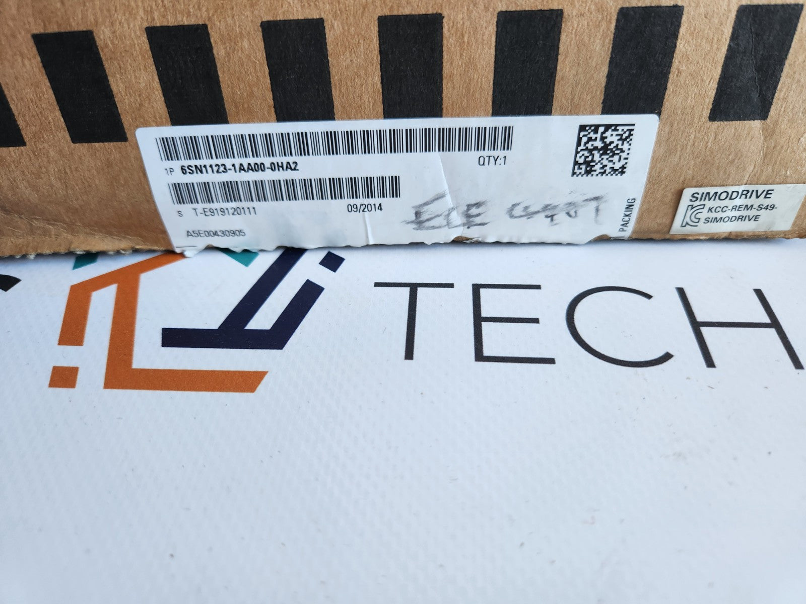 SIEMENS SIMODRIVE 6SN1123-1AA00-0HA2  611 POWER MODULE 6SN1123-1AA00-0HA2